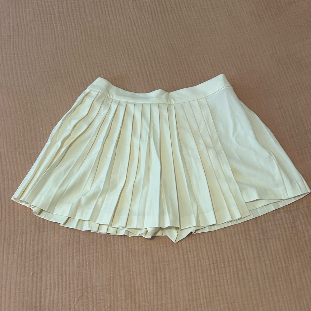 NWT Abercrombie pleated mini skort - Picture 2 of 4